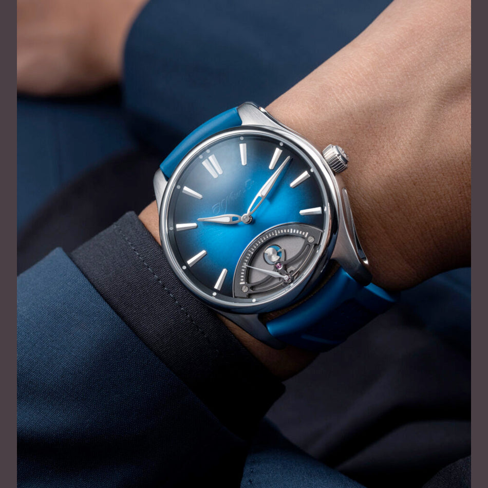 H. Moser & Cie. Pioneer Retrograde Seconds Midnight Blue
