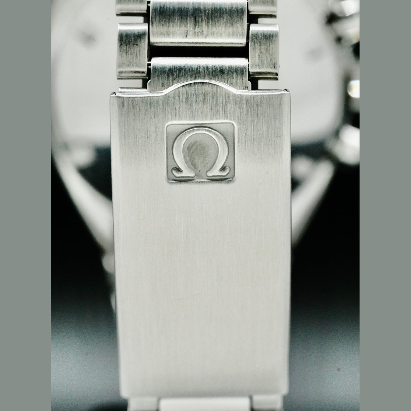 Omega Speedmaster Professional Mark II 327.10.43.50.06.001