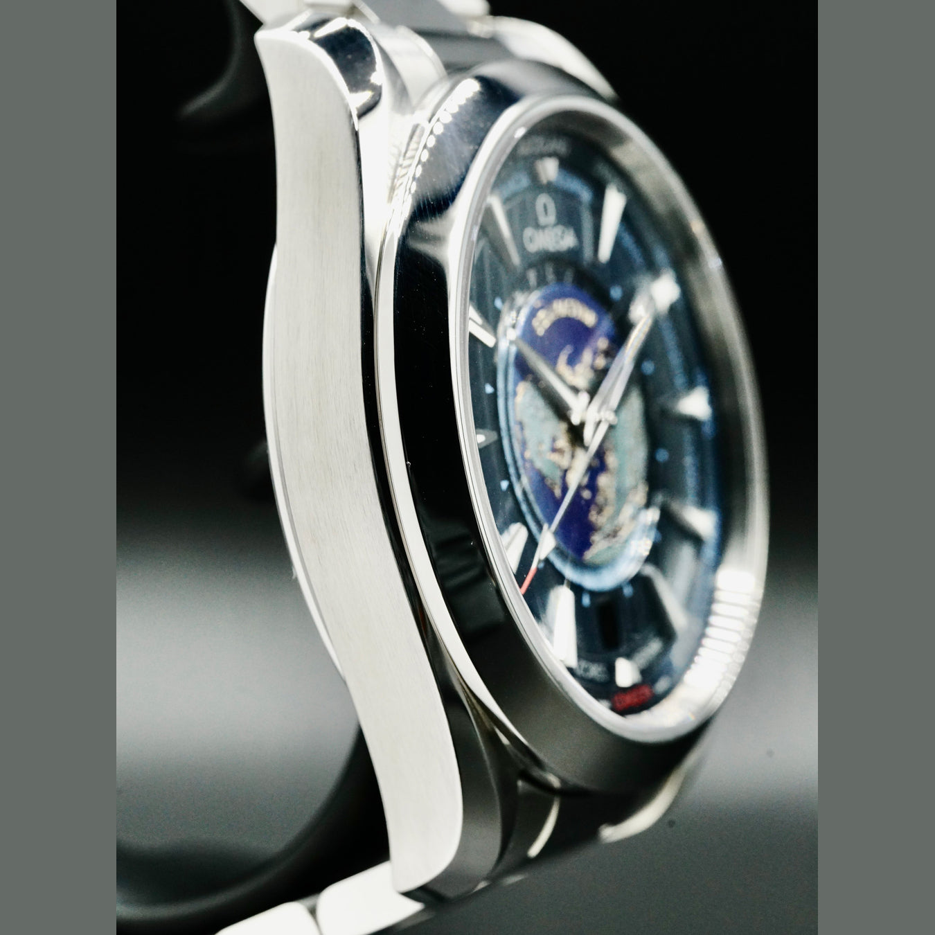 Omega Seamaster Aqua Terra 150m GMT World Timer 43mm on Bracelet 220.10.43.22.03.001