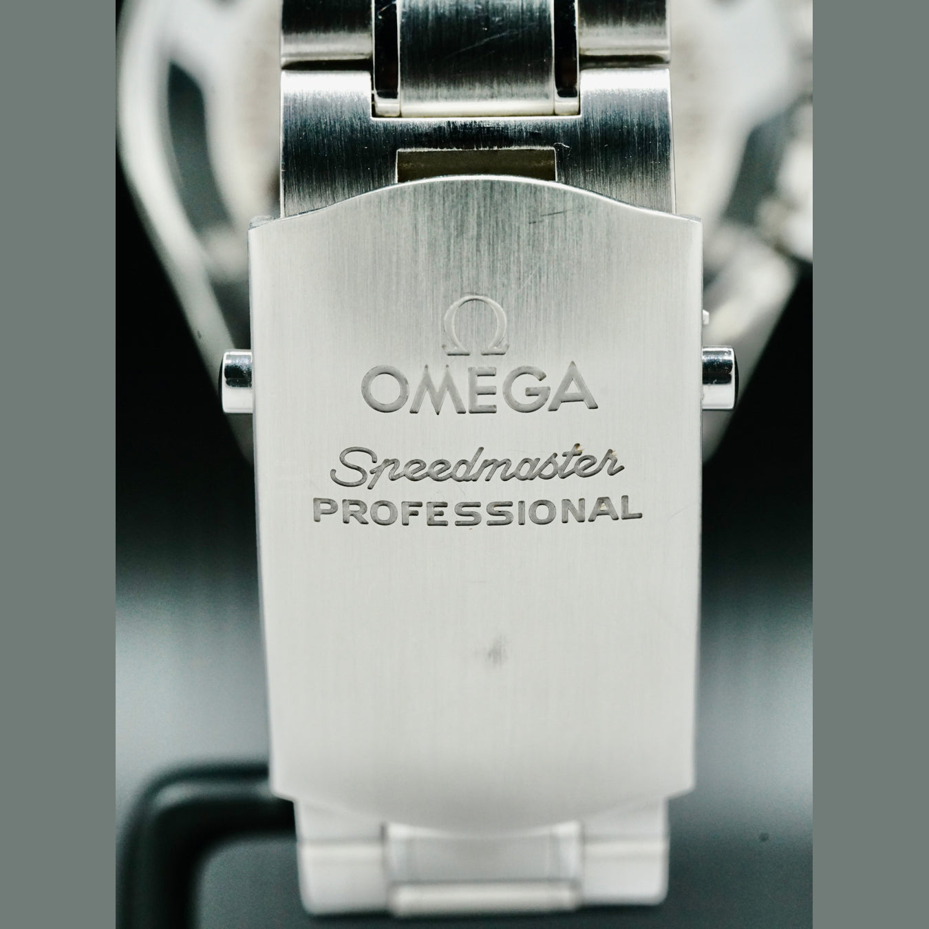 Omega 311.30.42.30.01.004 Speedmaster Moonwatch TinTin