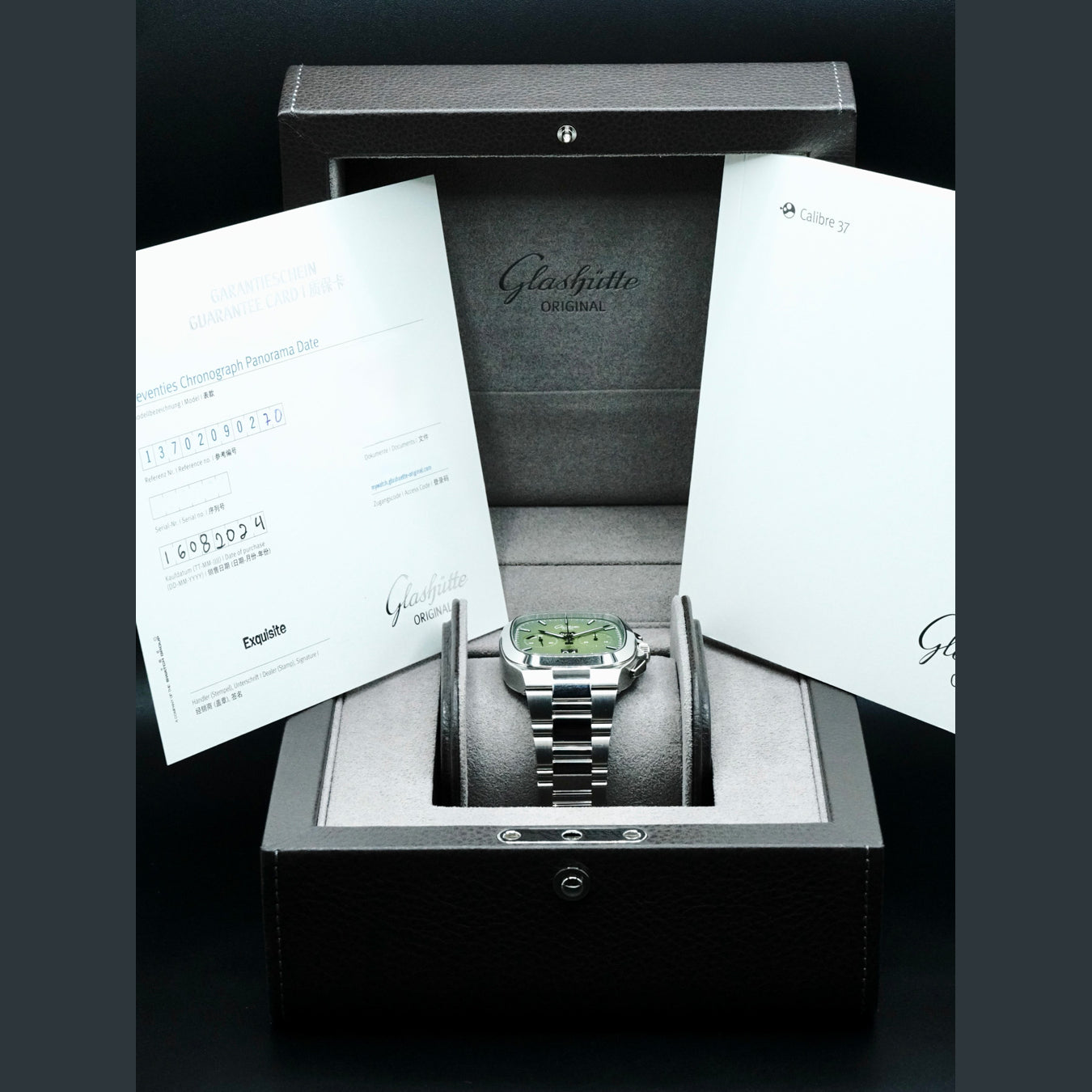 Glashutte Original 1-37-02-09-02-70 Seventies Chronograph Panorama Date Fab Green on Bracelet