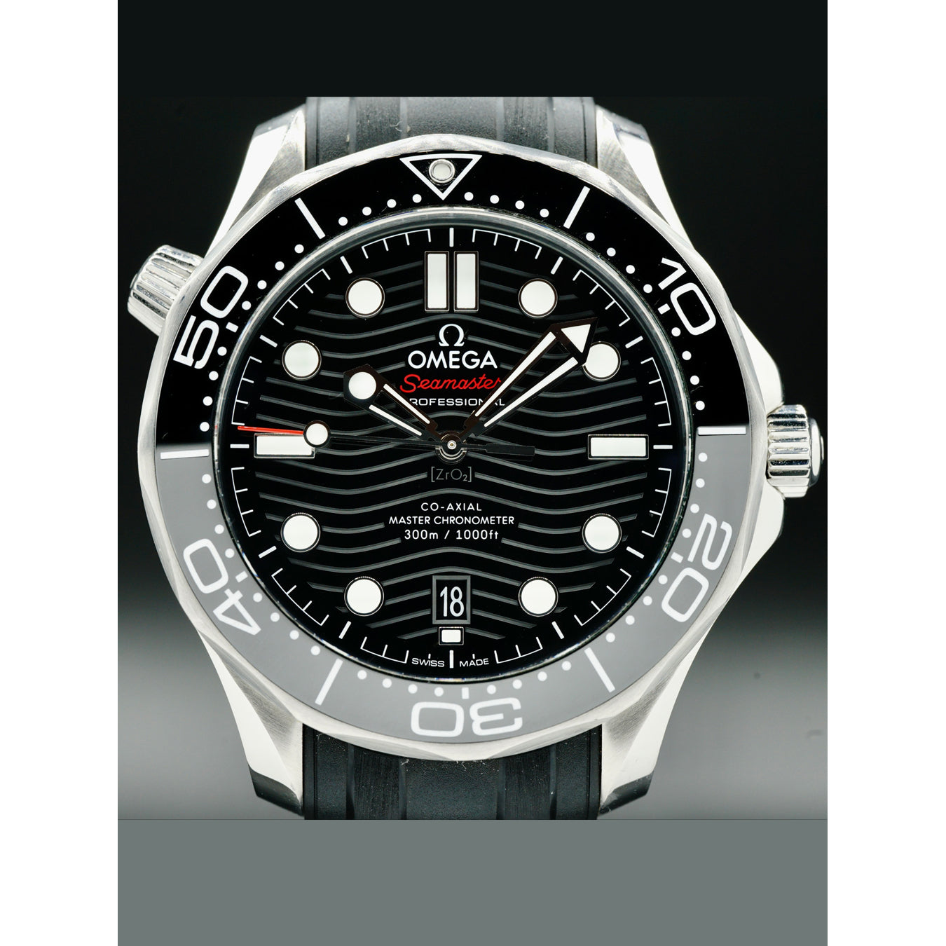Omega 210.32.42.20.01.001 Seamaster Diver 300M Co-Axial Master Chronometer Black Dial on Rubber Strap