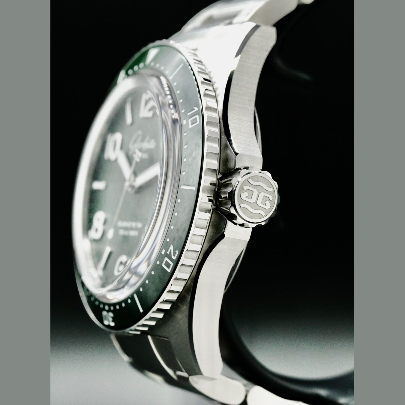 Glashütte Original 1-36-13-07-83-70 SeaQ Panorama Date Reed Green on Bracelet