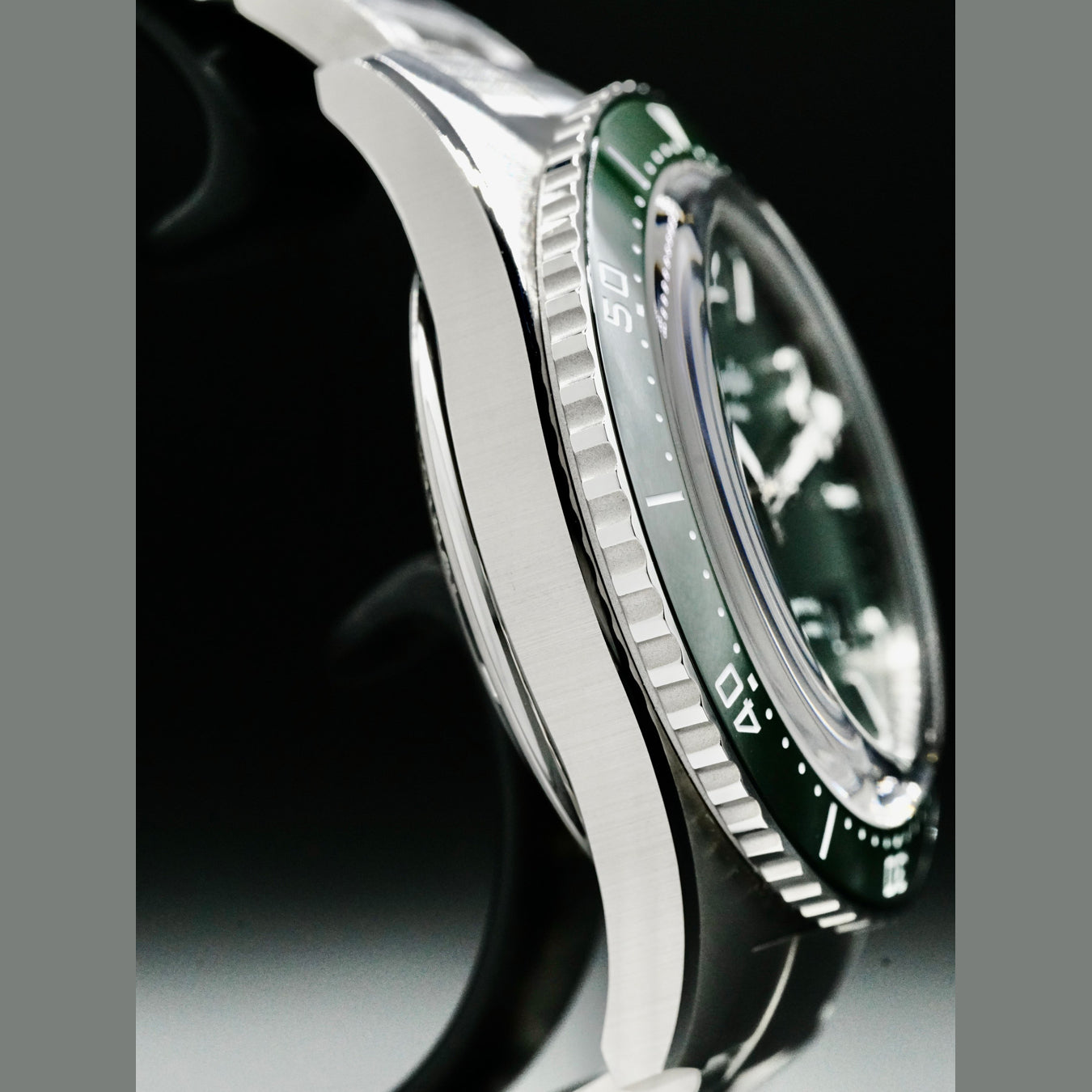 Glashütte Original 1-36-13-07-83-70 SeaQ Panorama Date Reed Green on Bracelet
