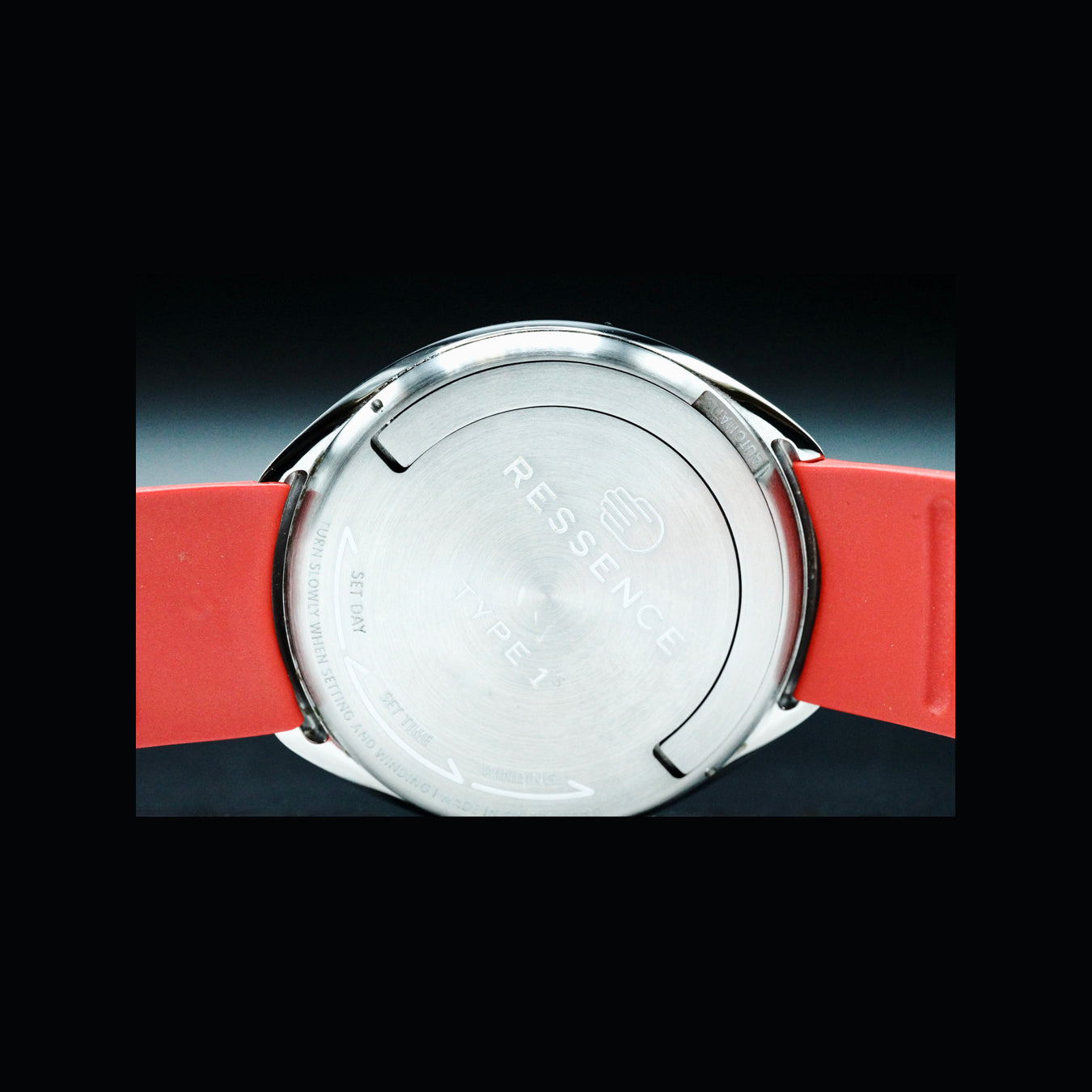 Ressence Type 1 Slim Red