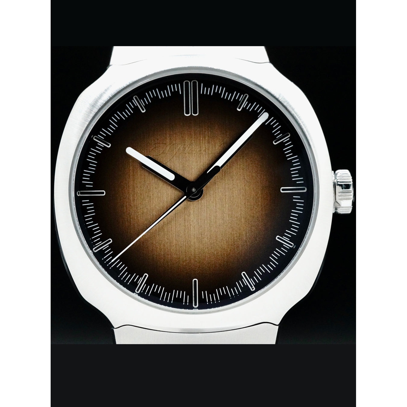 H. Moser & Cie. 6200-1207 Streamliner Centre Seconds Salmon Dial