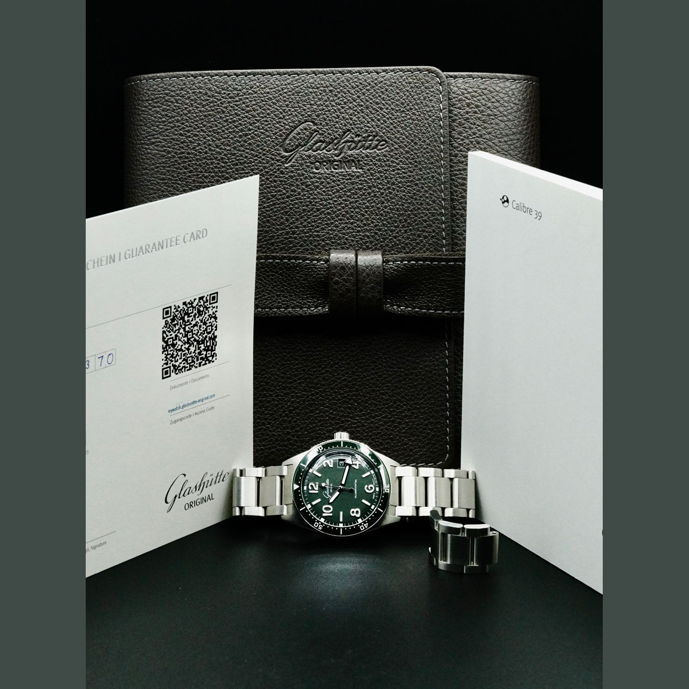 Glashütte Original 1-39-11-13-83-70 SeaQ Reed Green Dial on Bracelet