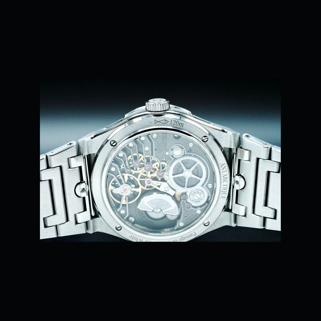 Czapek Passage Drake White