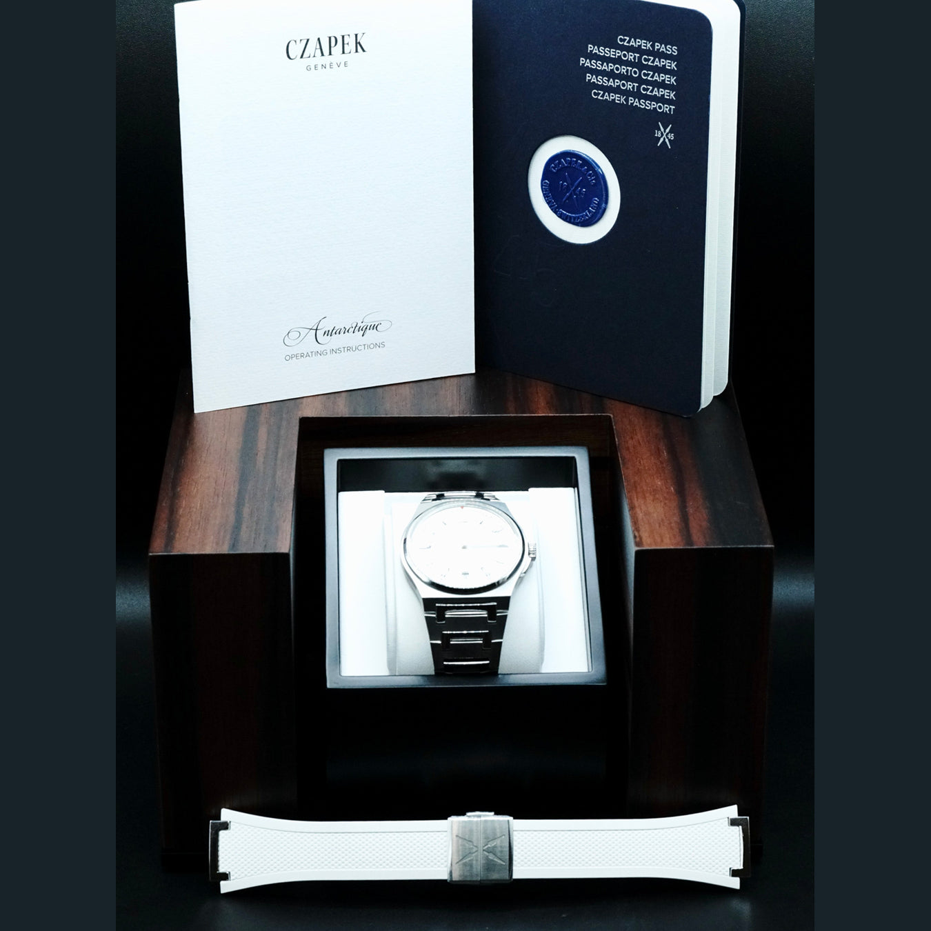 Czapek Passage Drake White
