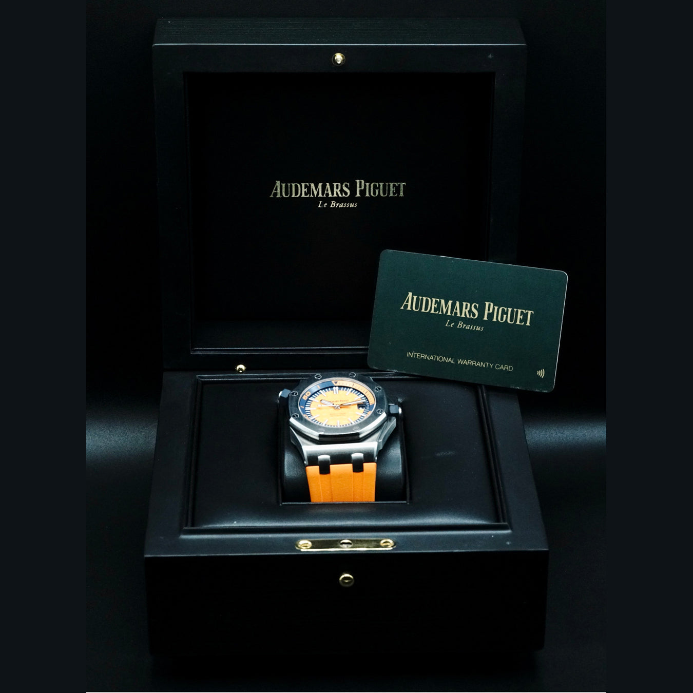 Audemars Piguet 15710ST.OO.A070CA.01 Royal Oak Offshore Diver Orange Dial 42mm