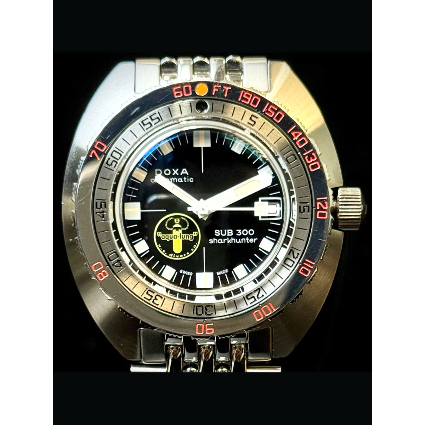 Doxa 820.10.351.10 Sub 300 Aqua Lung Sharkhunter on Bracelet