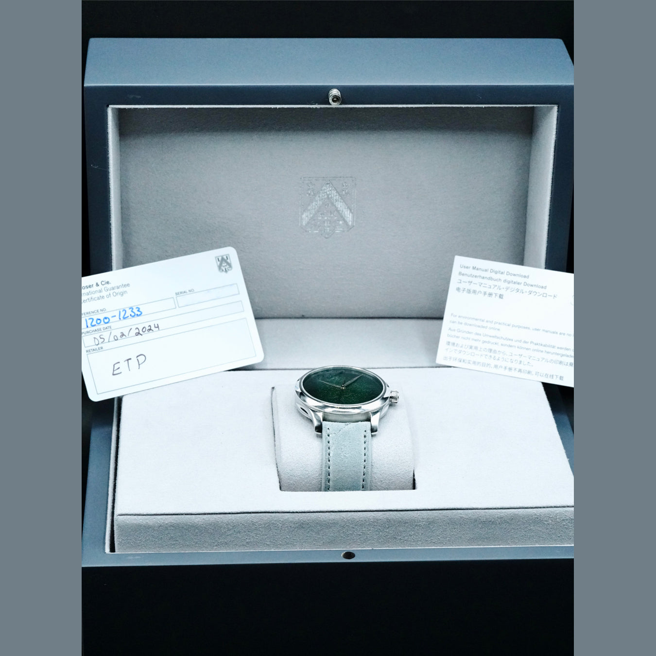 H. Moser & Cie. 1200-1233 Endeavour Centre Seconds Concept Lime Green