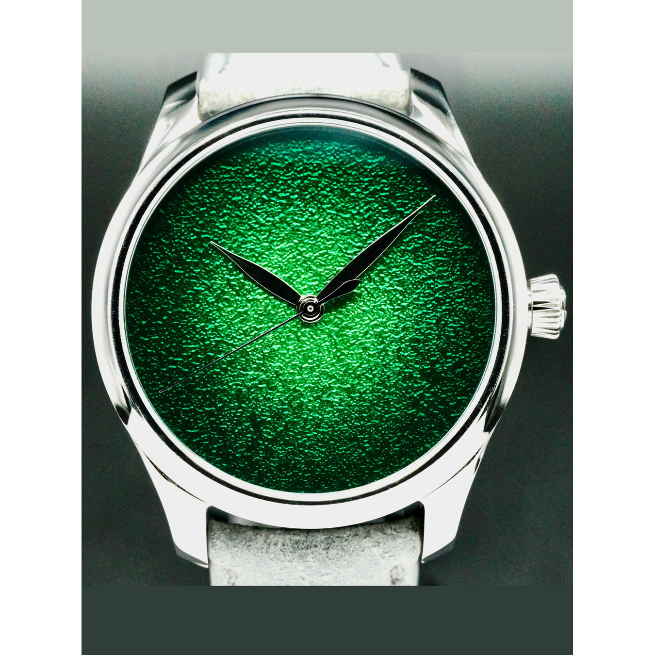 H. Moser & Cie. 1200-1233 Endeavour Centre Seconds Concept Lime Green