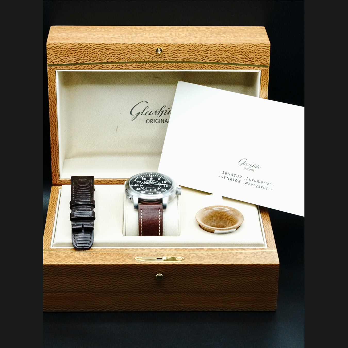 Glashütte Original 100-09-07-04-04 Senator Navigator