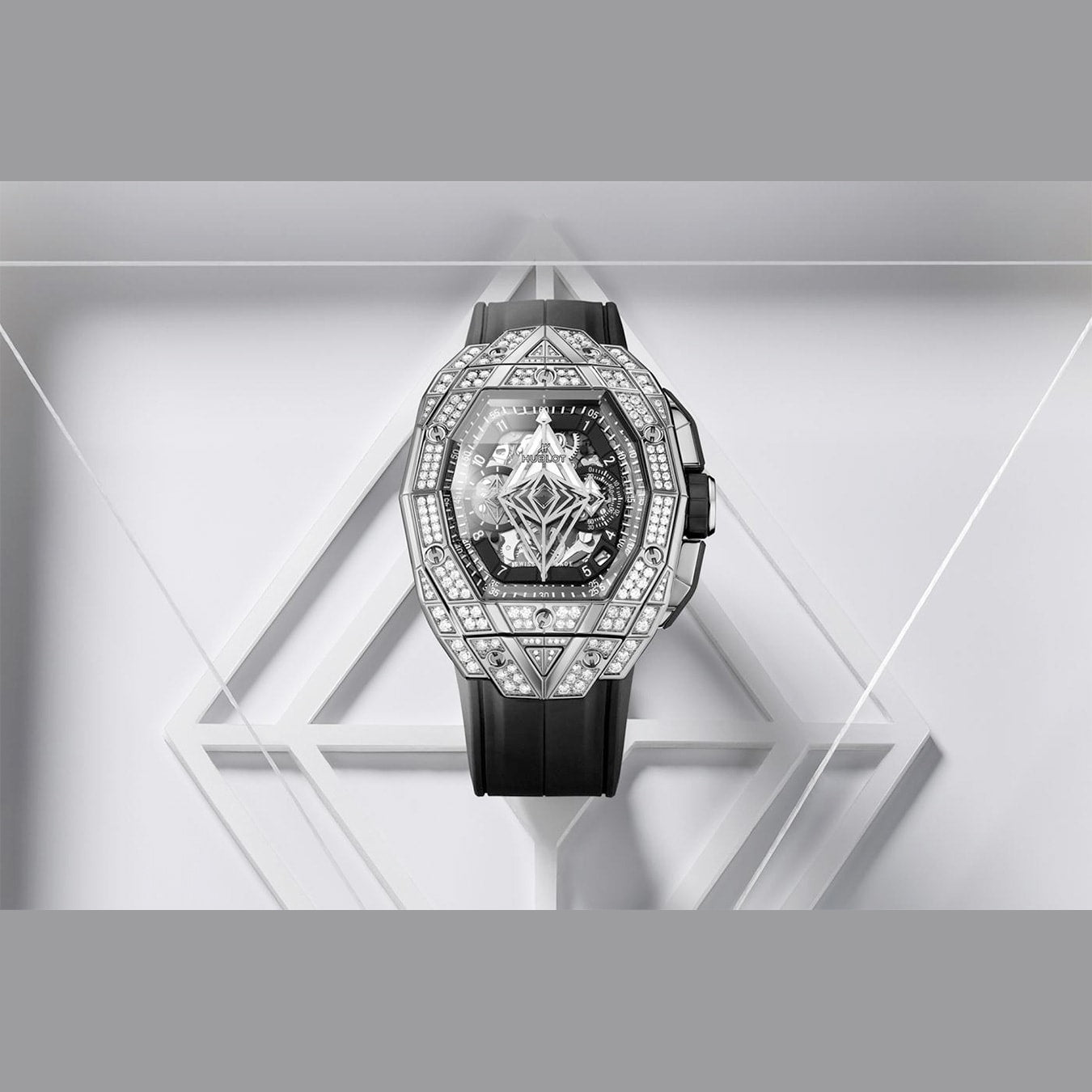 Hublot 648.NX.0107.RX.1604.MXM23 Spirit of Big Bang Sang Bleu Titanium Pavé 42mm