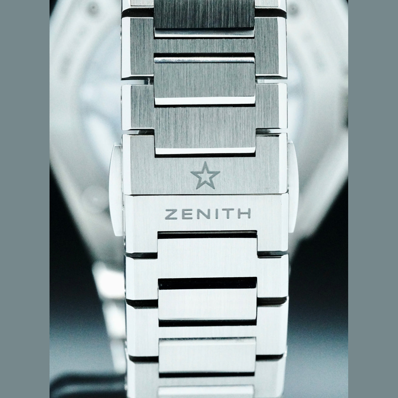 Zenith 95.9600.3620/21.I300 Zenith Defy Extreme Diver