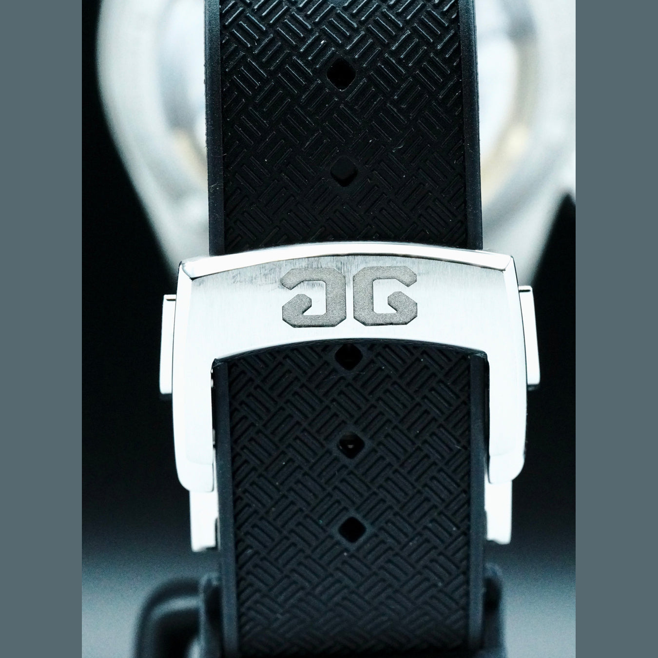 Glashütte Original SeaQ Chronograph "Panda" on Black Rubber Strap 1-37-23-03-80-33