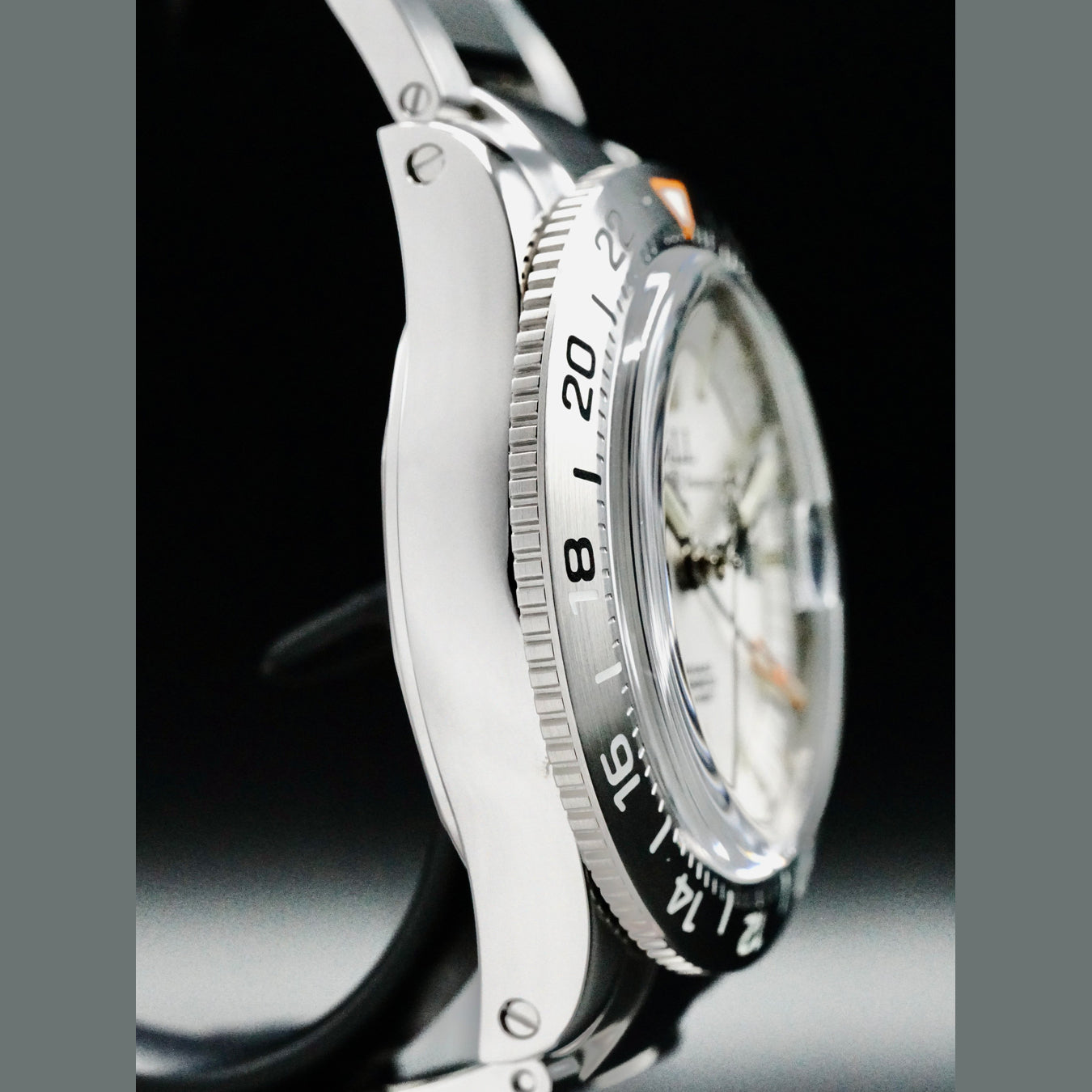 Ball Engineer III Outlier 40mm White Dial DG9000B-S1C-WH