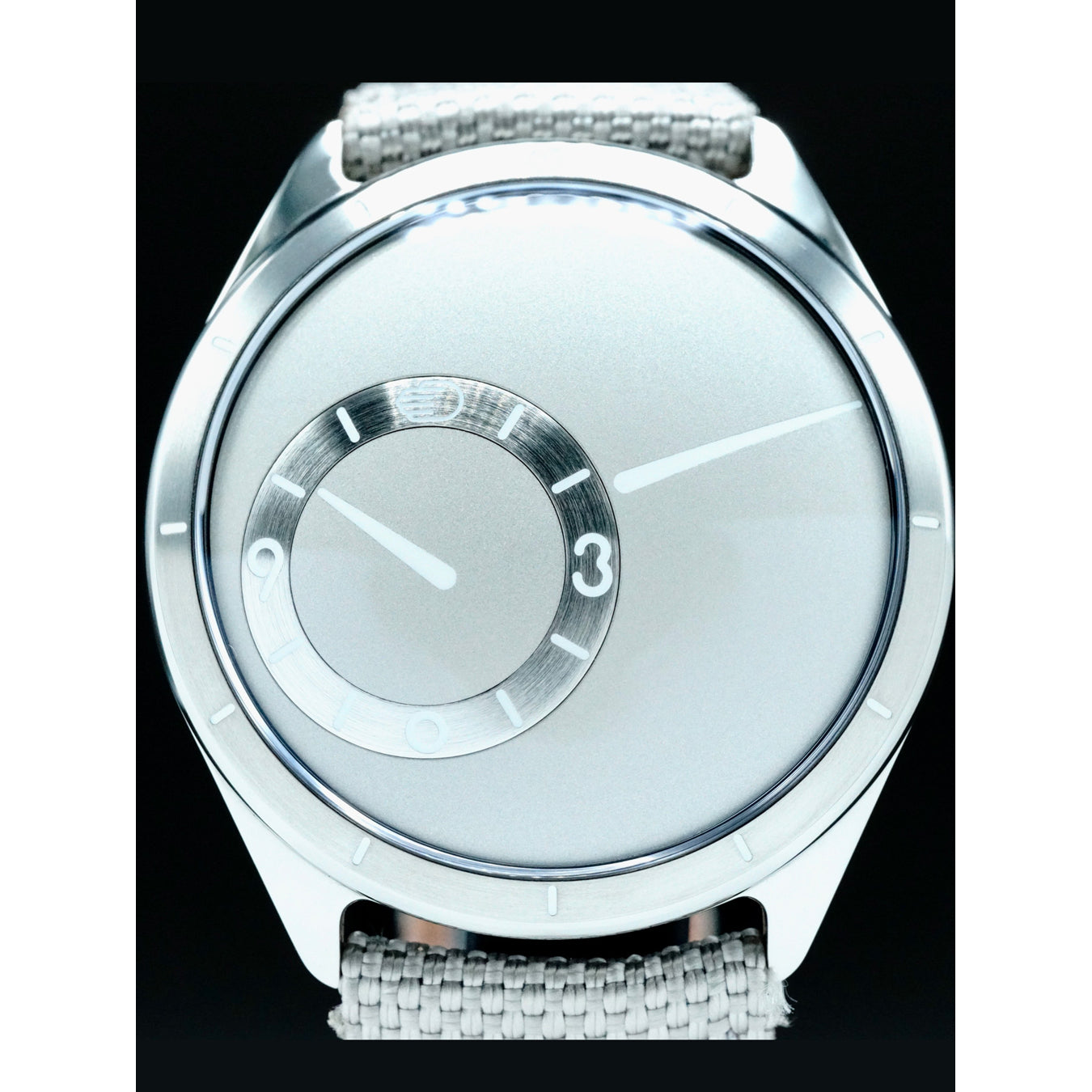 Ressence Type 9 Grey 39mm Short Strap