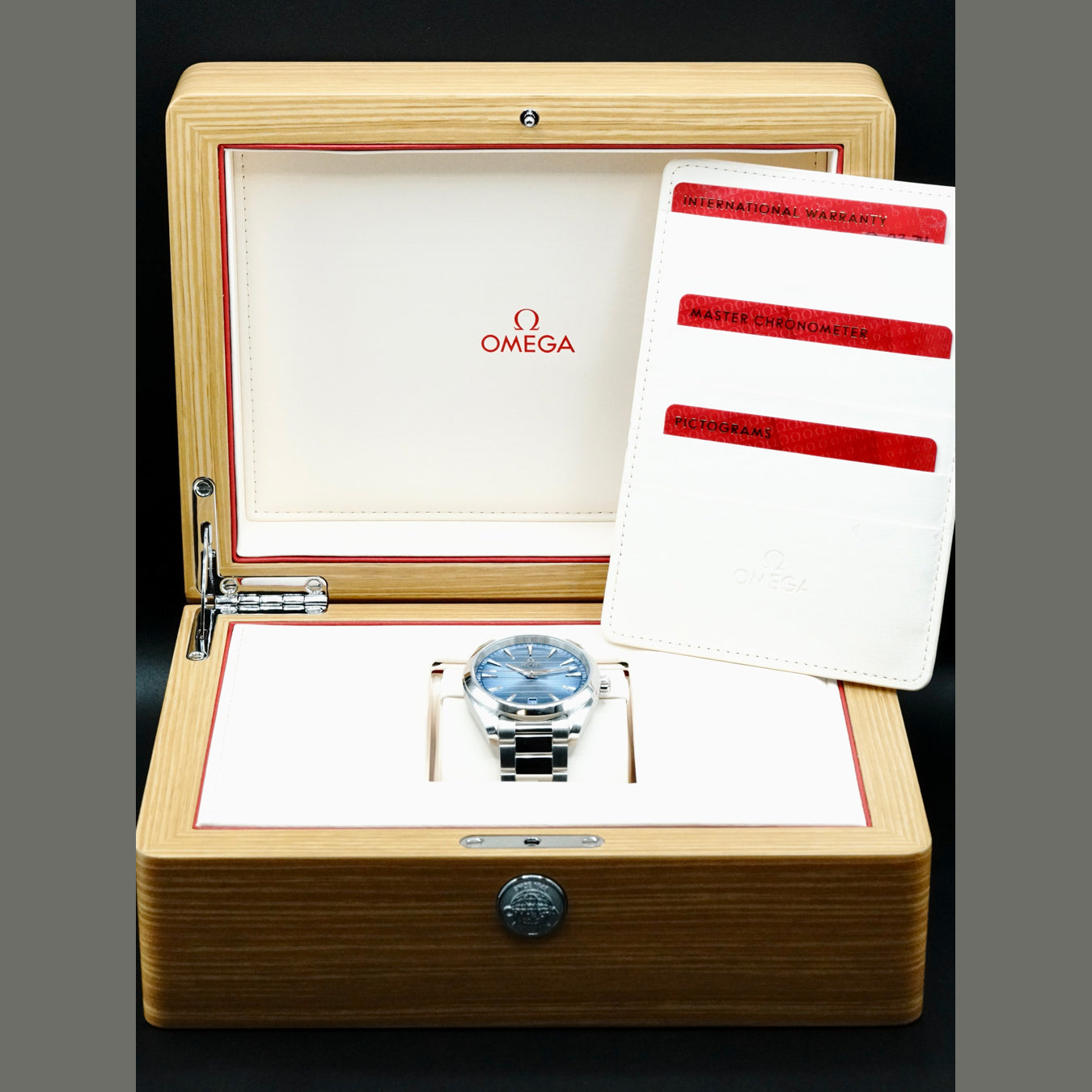 Omega 220.10.41.21.03.005 Seamaster Aqua Terra 150M Co-Axial Master Chronometer Summer Blue on Bracelet
