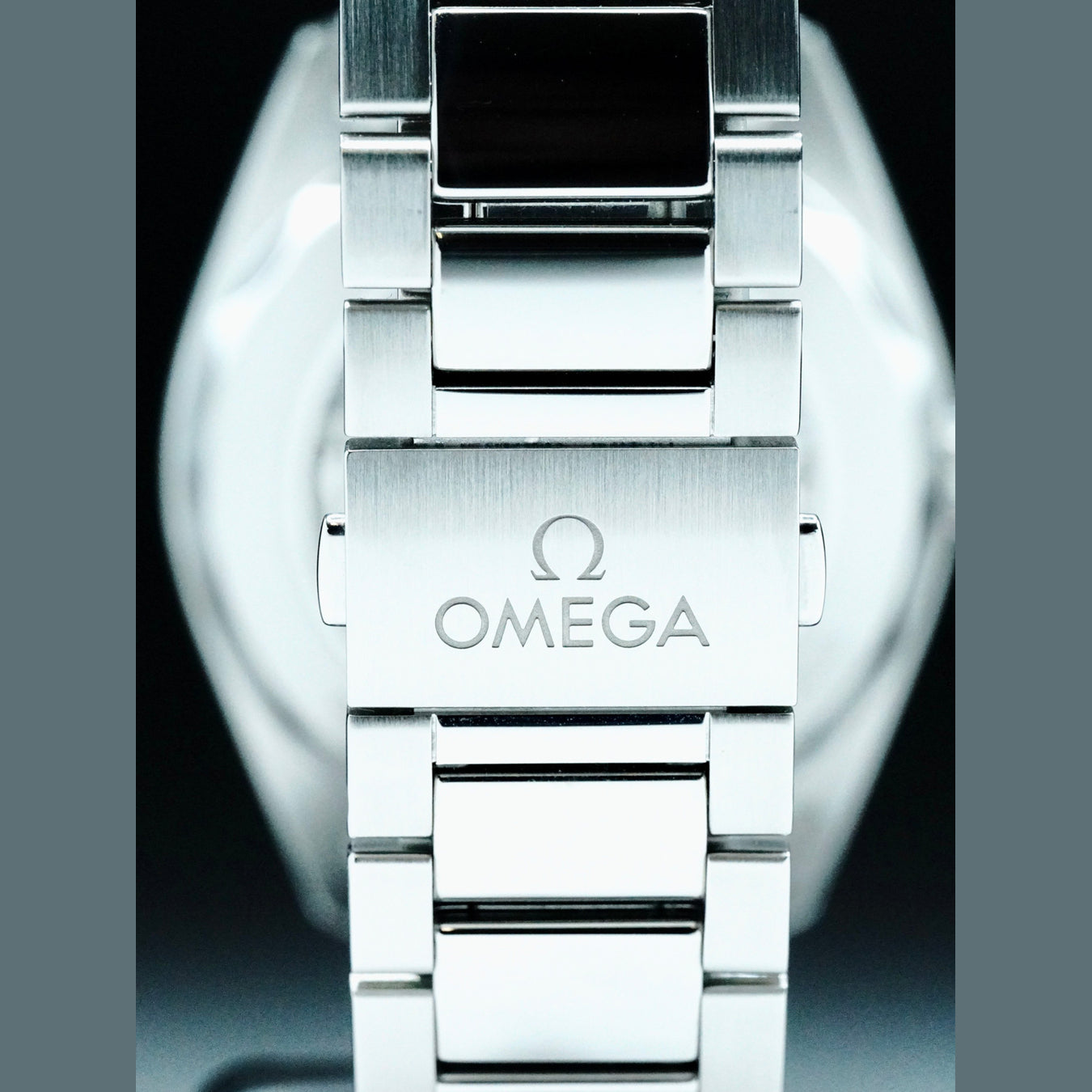 Omega 220.10.41.21.03.005 Seamaster Aqua Terra 150M Co-Axial Master Chronometer Summer Blue on Bracelet