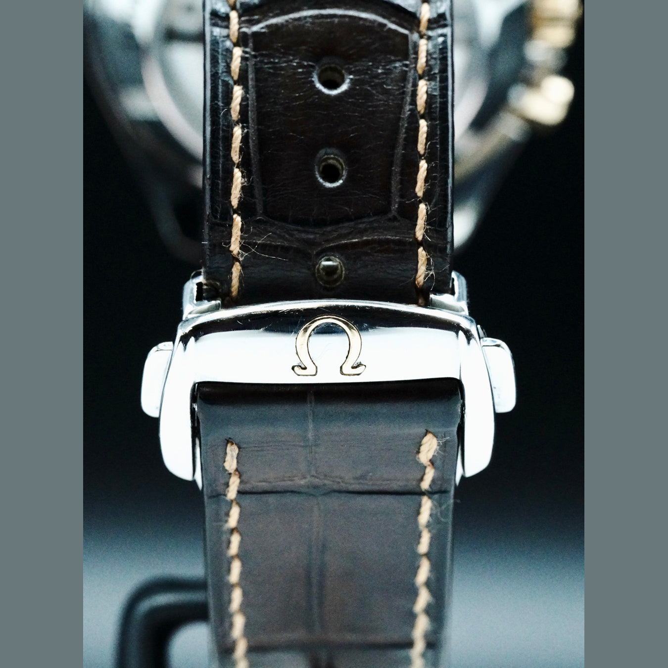 Omega 321.93.42.50.13.001 Speedmaster Broad Arrow