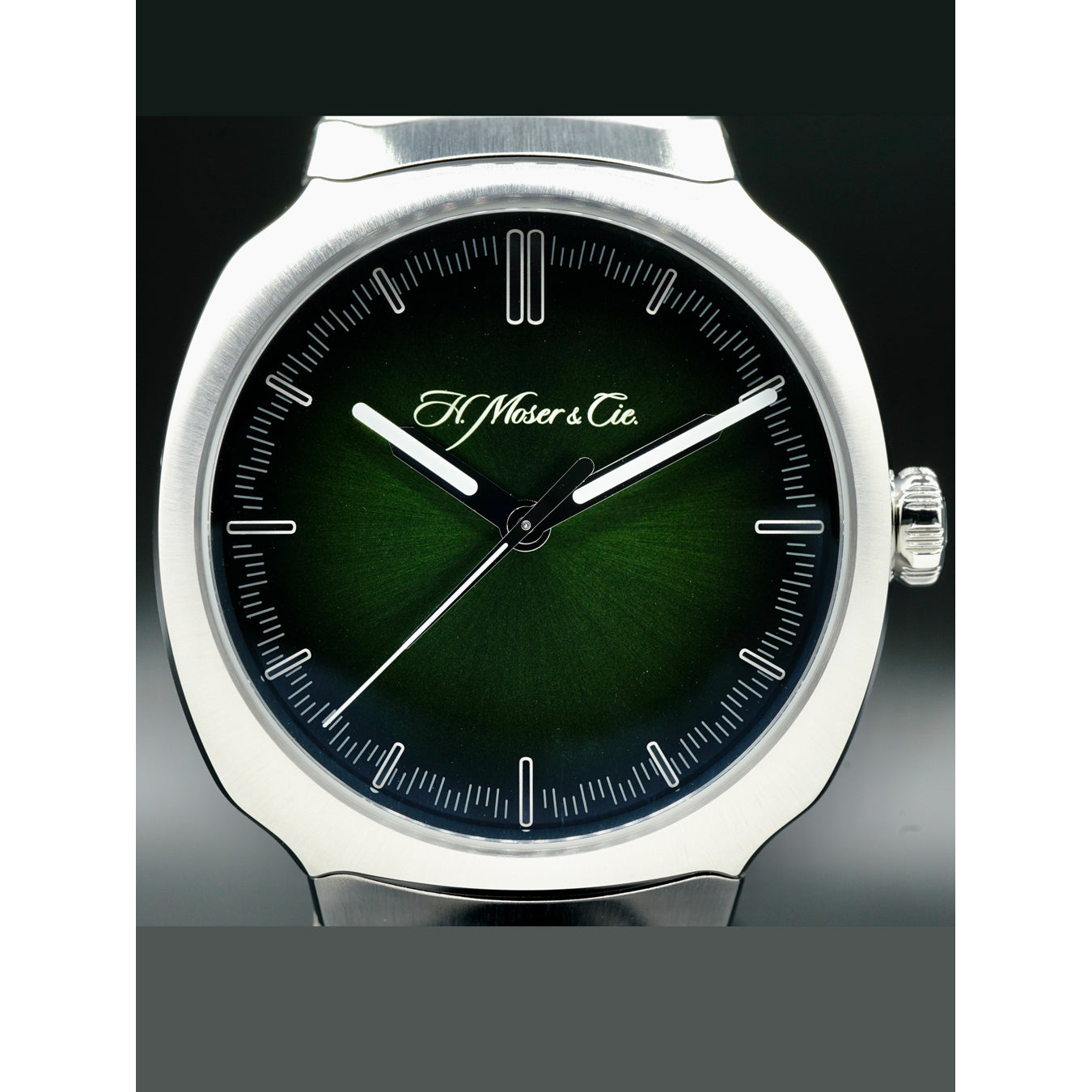 H. Moser & Cie. 6200-1200 Streamliner