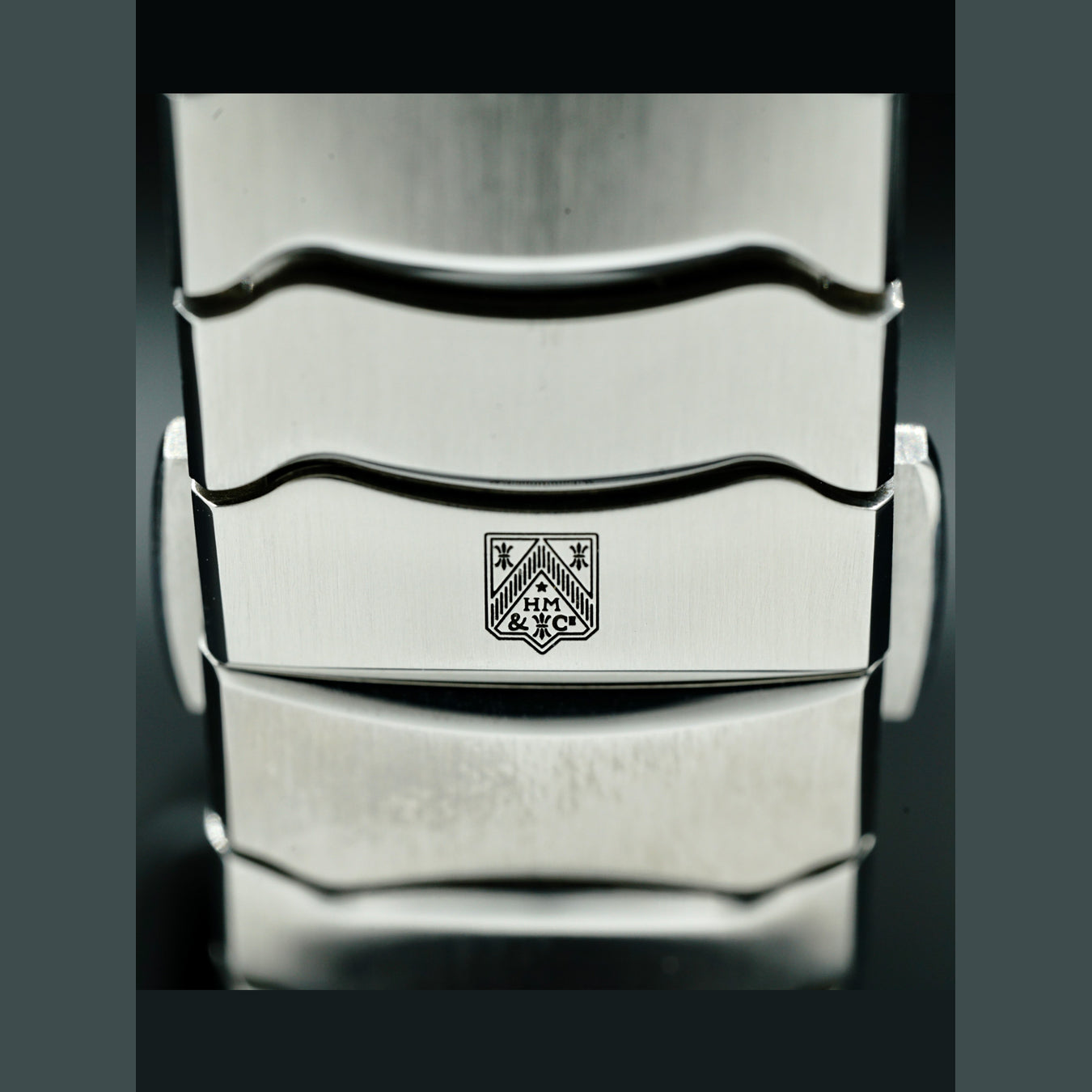 H. Moser & Cie. 6200-1200 Streamliner