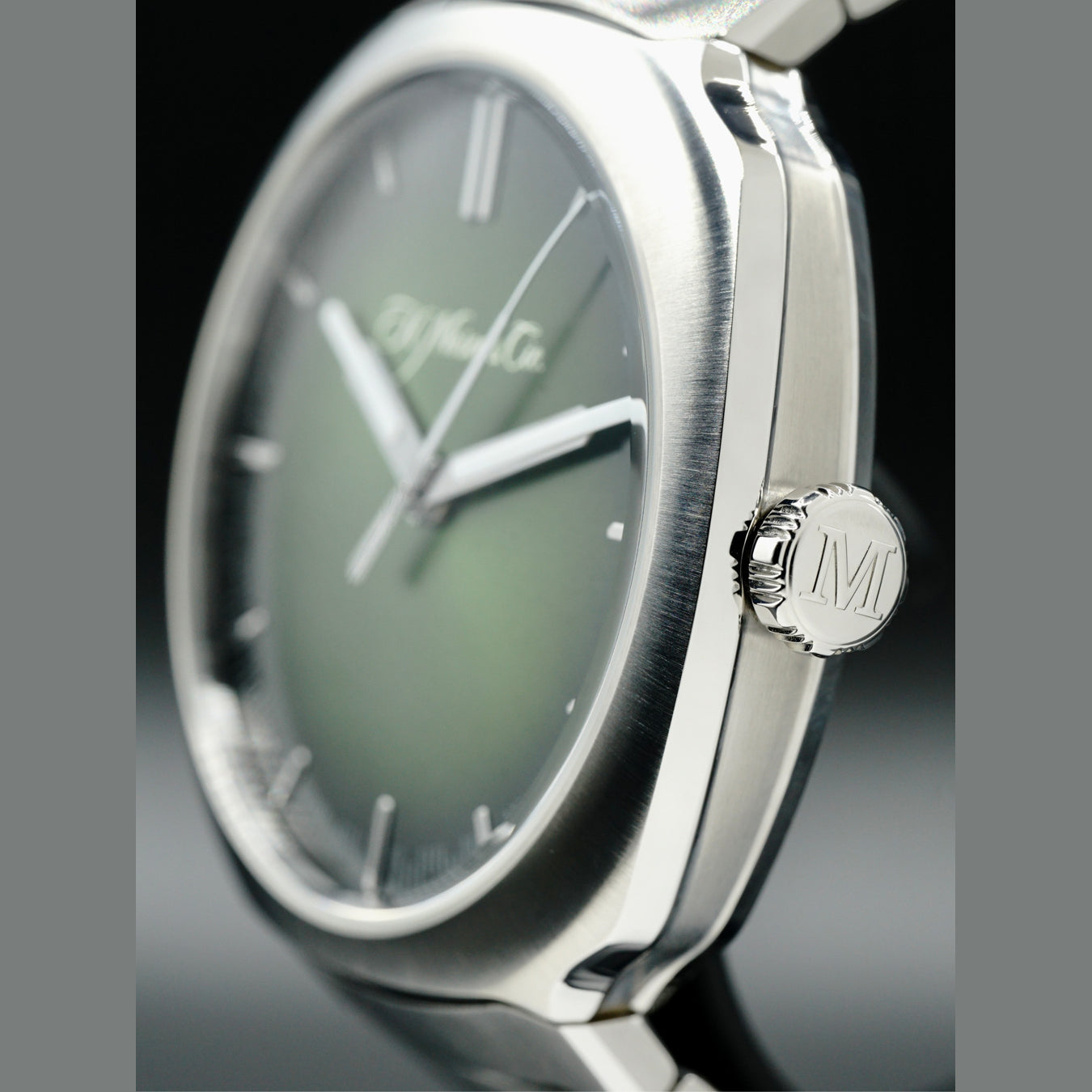 H. Moser & Cie. 6200-1200 Streamliner