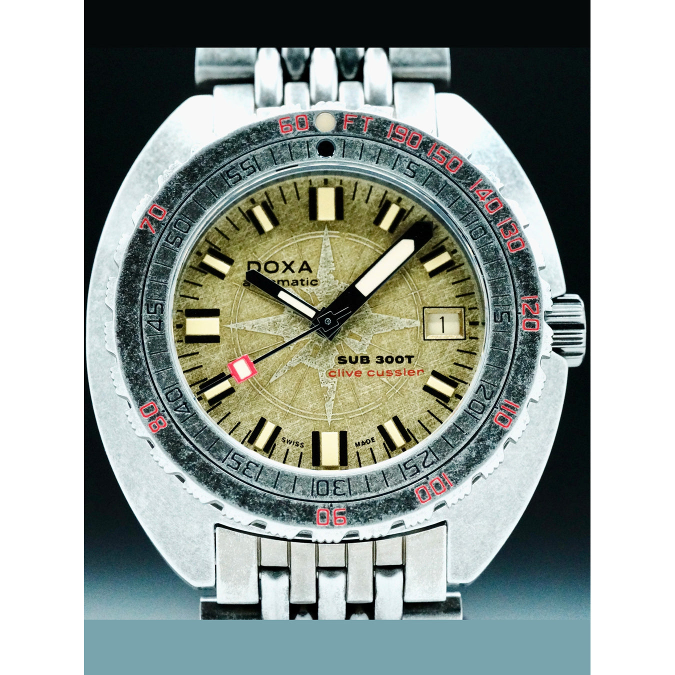 DOXA 840.80.031.15 SUB 300T Clive Cussler