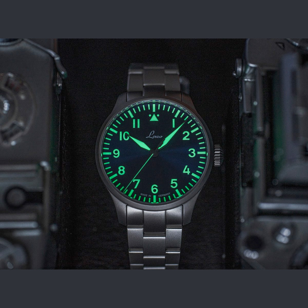 Laco Pilot Watch Augsburg Blaue Stunde 42 MB