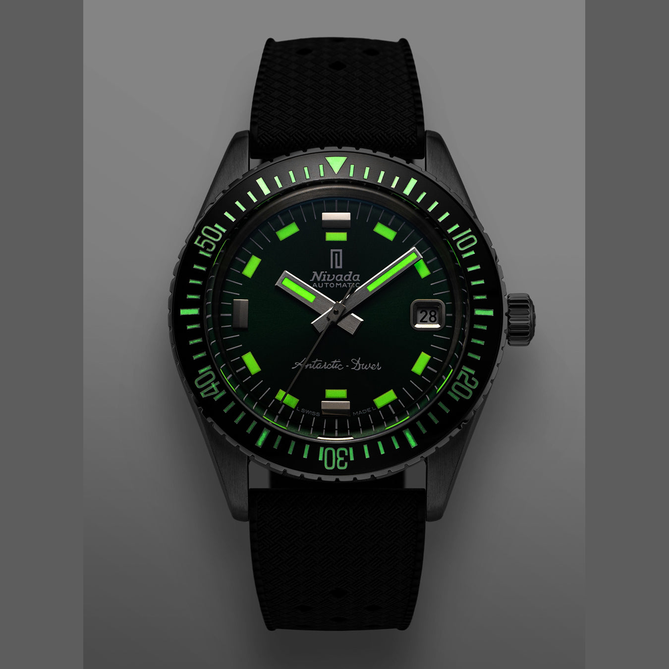 Nivada Grenchen 32053A01 Antarctic Diver Green Date on Rubber Tropic