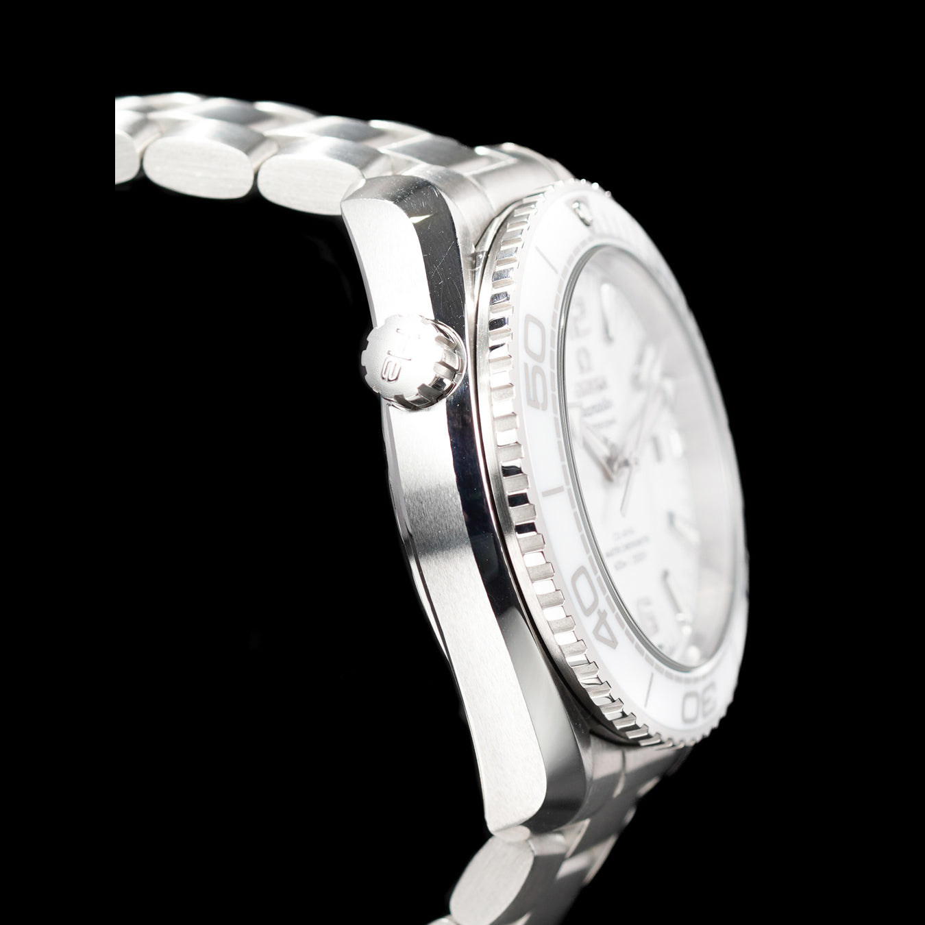 Omega 215.30.40.20.04.001 Seamaster Planet Ocean 600M Co-Axial Master Chronometer