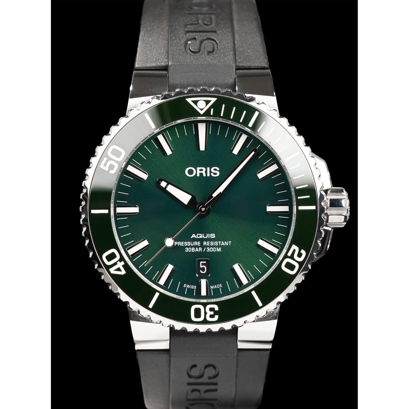 Oris Aquis Date 01 733 7730 4157