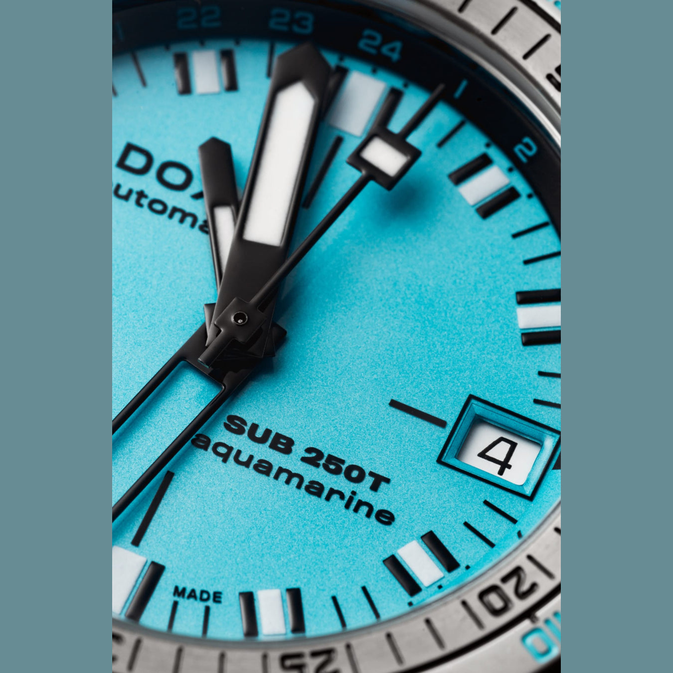 DOXA 855.10.241.25 SUB 250T GMT Aquamarine On Turquoise Rubber Strap