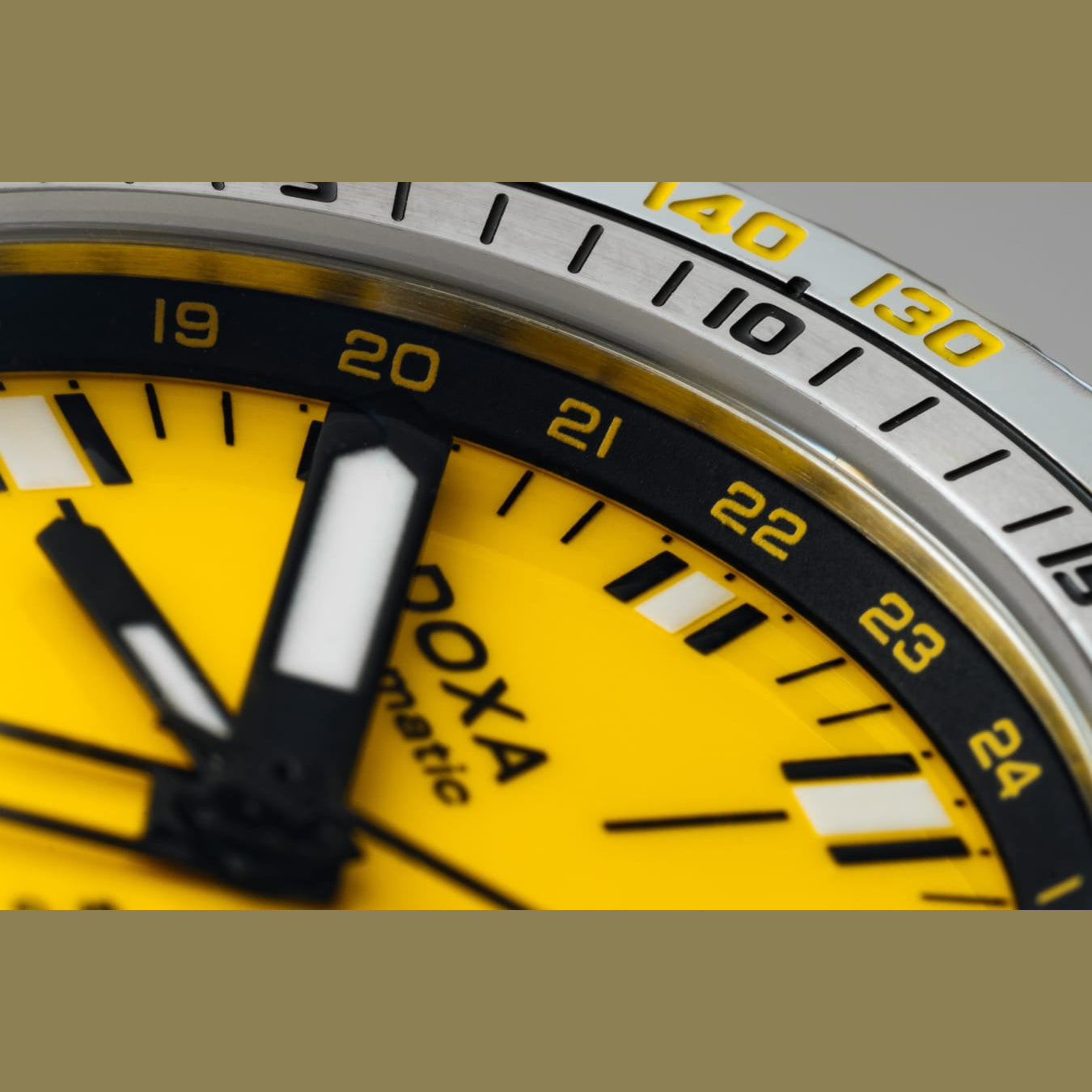 DOXA 855.10.361.10 SUB 250T GMT Divingstar On Stainless Steel Bracelet
