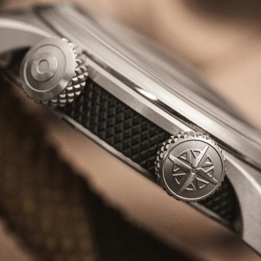 Bremont ALT42-MT-TI-BKBK-L-S Altitude MB Meteor On Strap