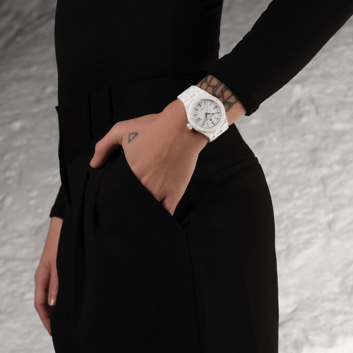 Maurice Lacroix AI6007-CRM72-130-7 Aikon Automatic Ceramic 39mm