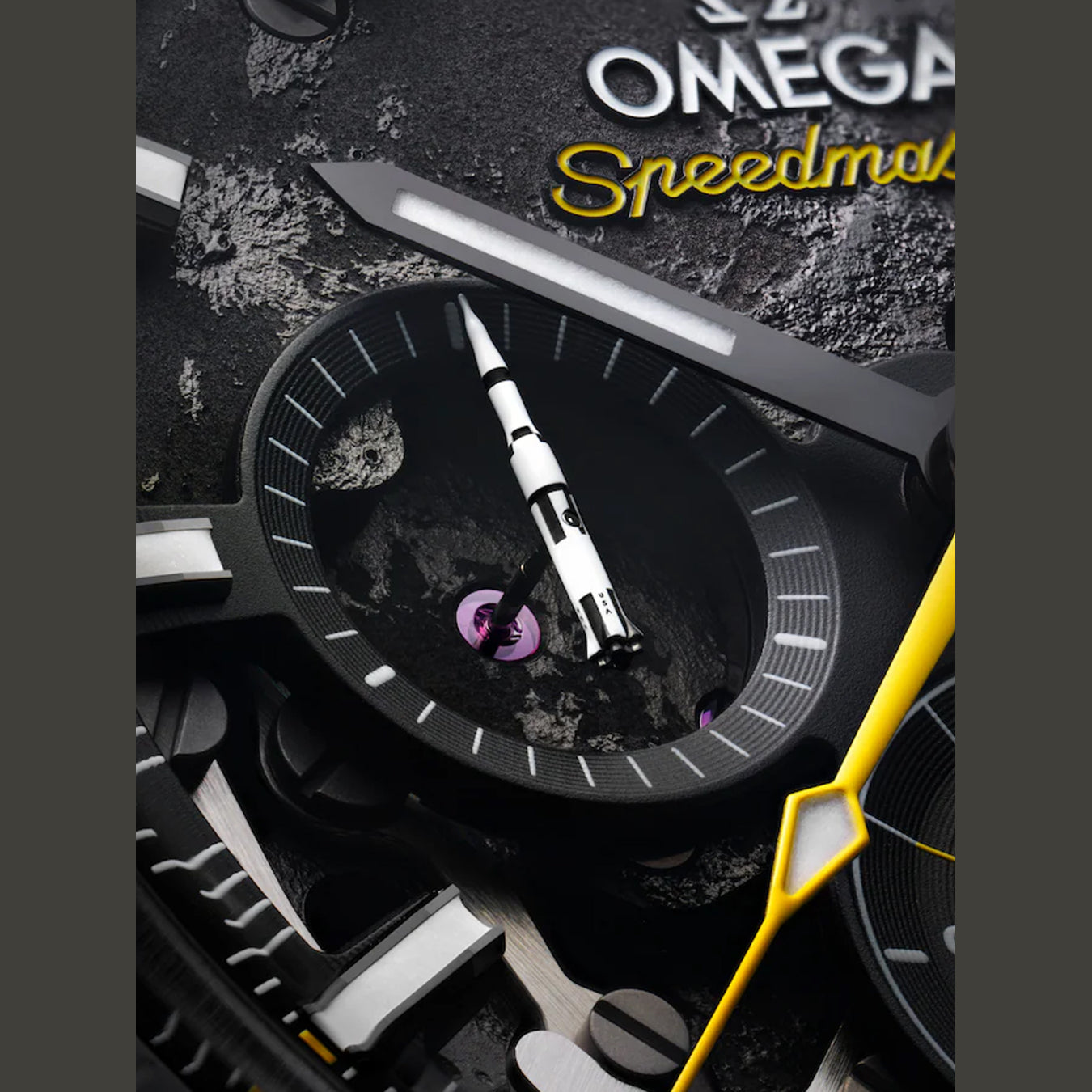 Omega Speedmaster Dark Side of the Moon Apollo 8 310.92.44.50.01.001