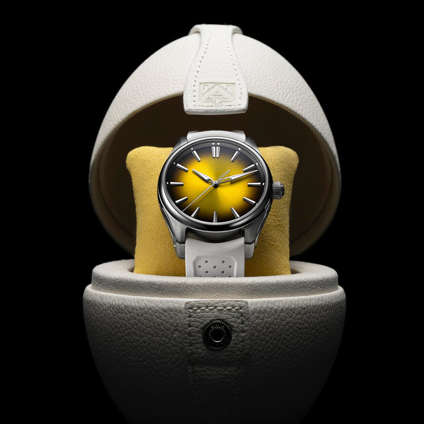 H. Moser & Cie. 3201-1200 Pioneer Sunny Side Up