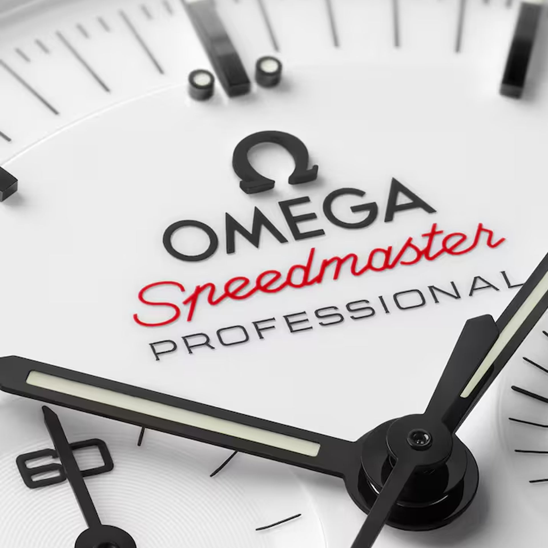 Omega Speedmaster Moonwatch Professional White Dial on Rubber Strap