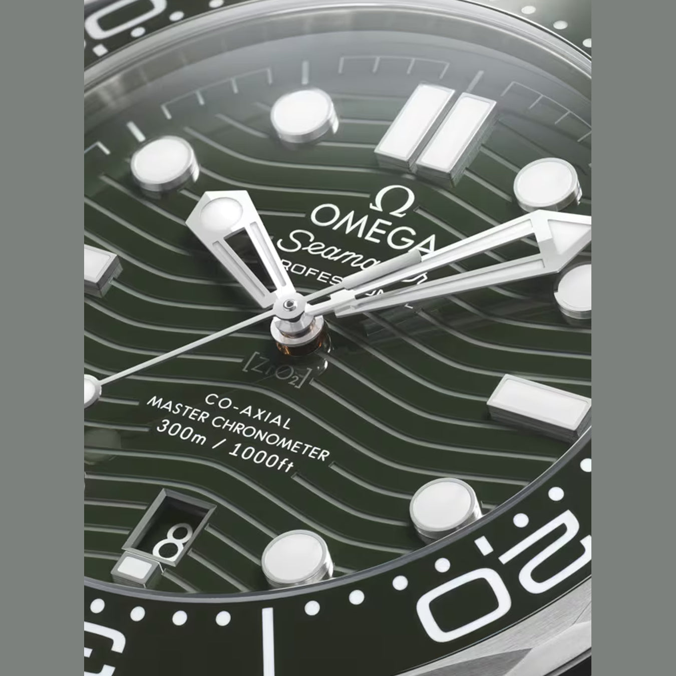 Omega Seamaster Diver 300M Green Dial on Bracelet 210.30.42.20.10.001