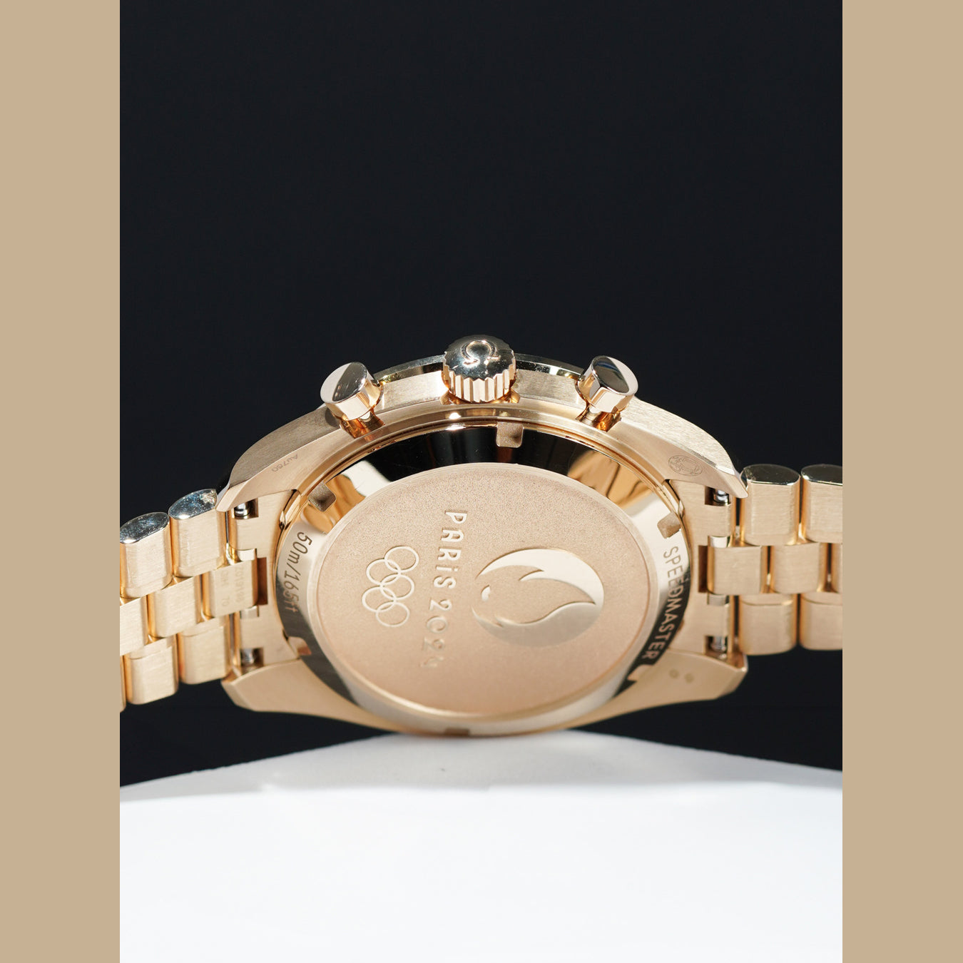 Omega 522.60.43.51.02.001 Speedmaster Chronoscope Moonshine Gold Paris 2024 On Bracelet