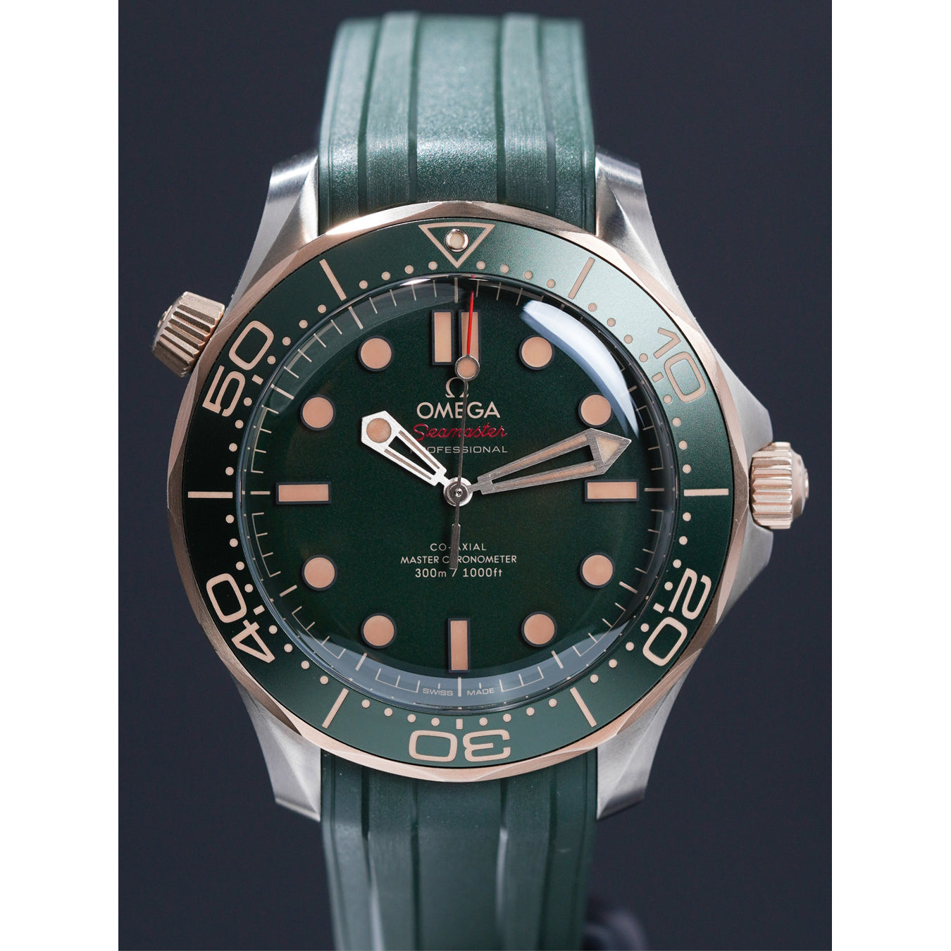 Omega 210.92.42.20.10.001 Seamaster Diver 300M Green Dial Titanium Bronze Gold On Rubber Strap