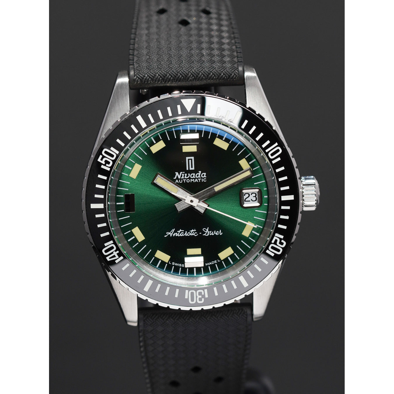 Nivada Grenchen 32053A01 Antarctic Diver Green Date on Rubber Tropic