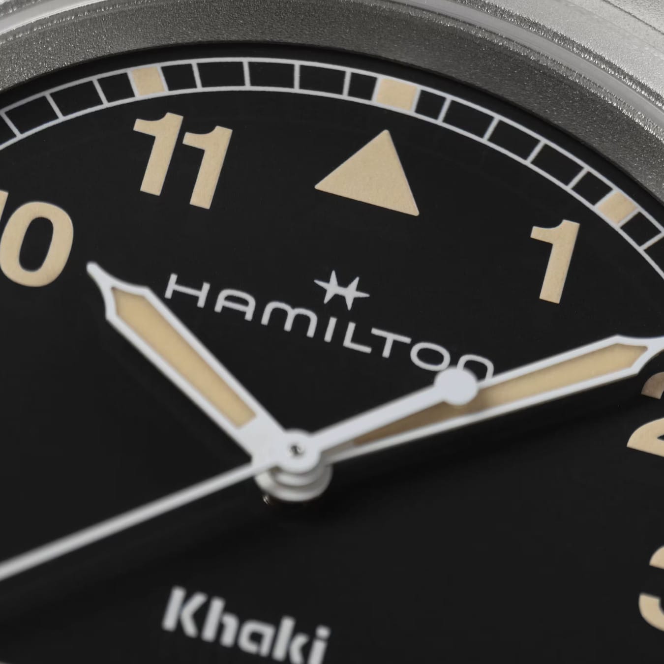 Hamilton H69401131 Khaki Field Quartz 38mm