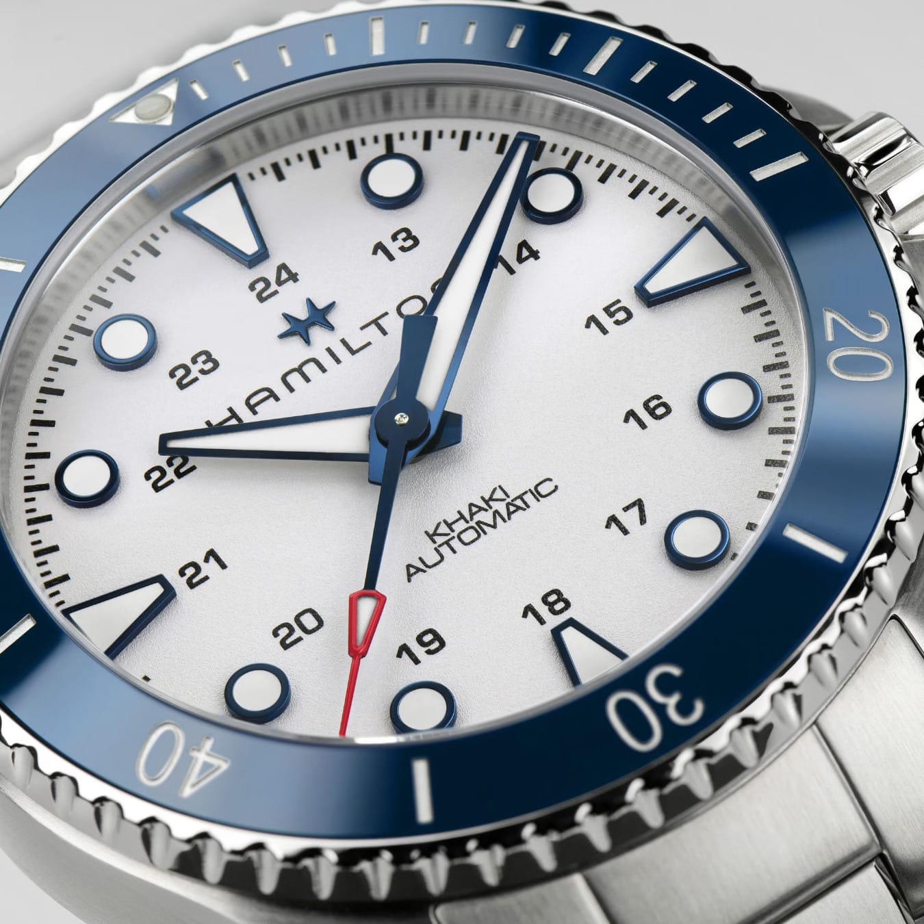 Hamilton H82505150 Khaki Navy Scuba Auto 43mm