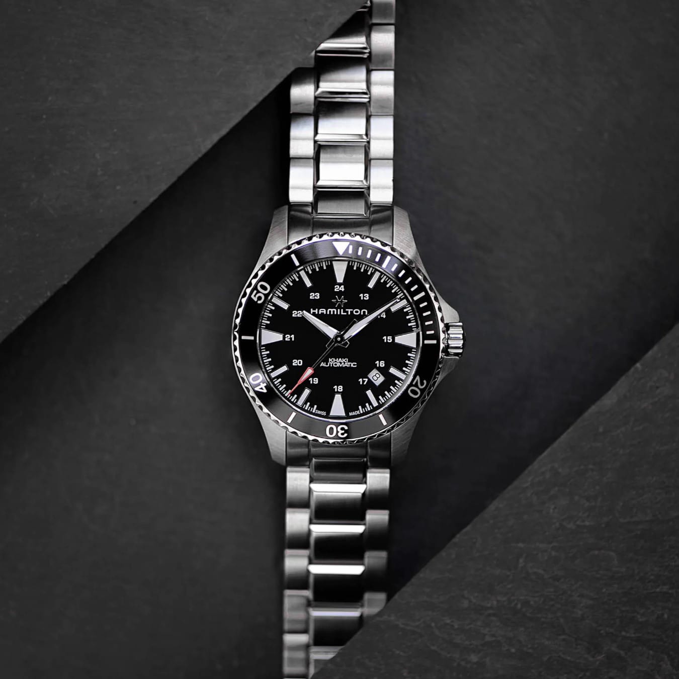 Hamilton H82335131 Khaki Navy Scuba Auto 40mm