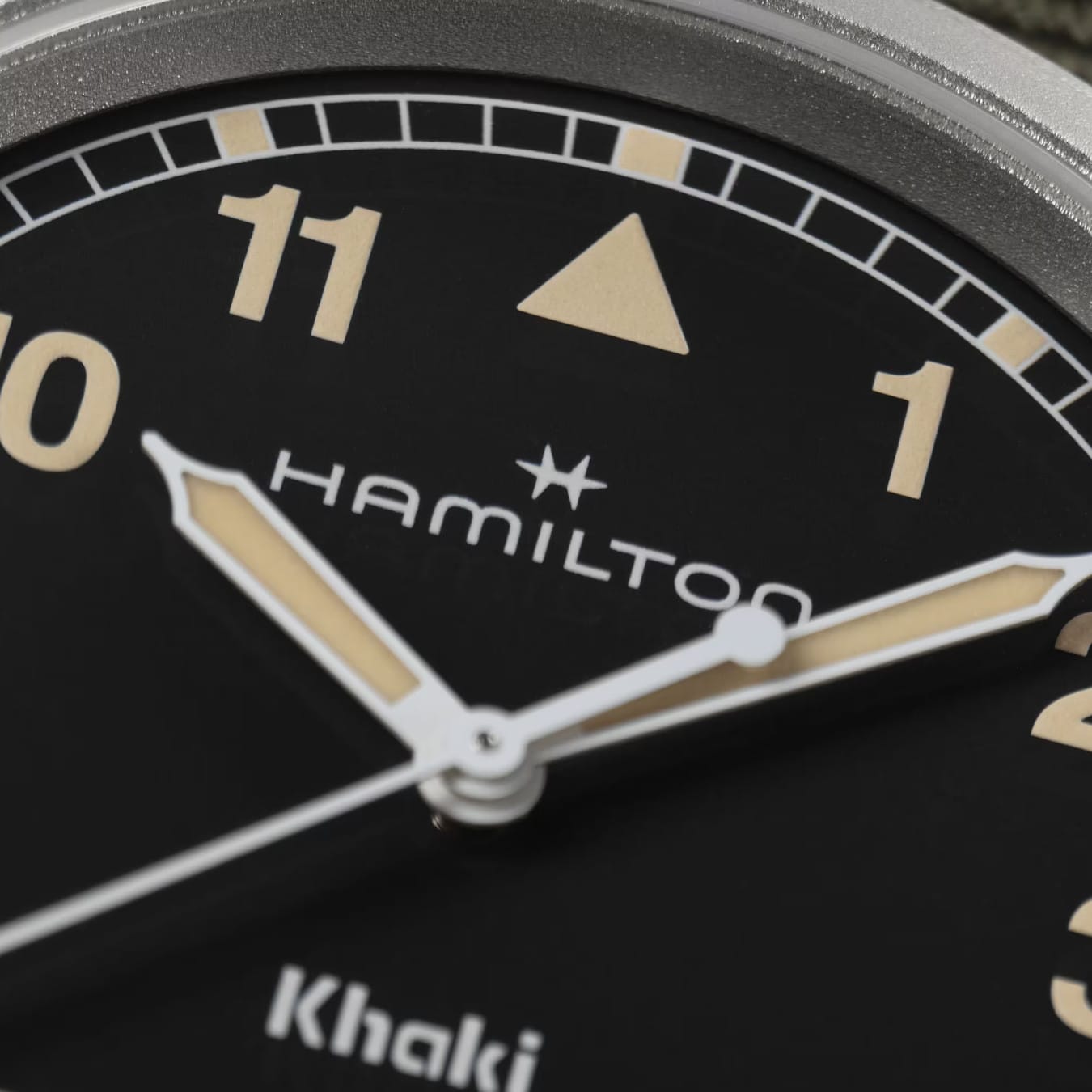 Hamilton H69401930 Khaki Field Quartz 38mm