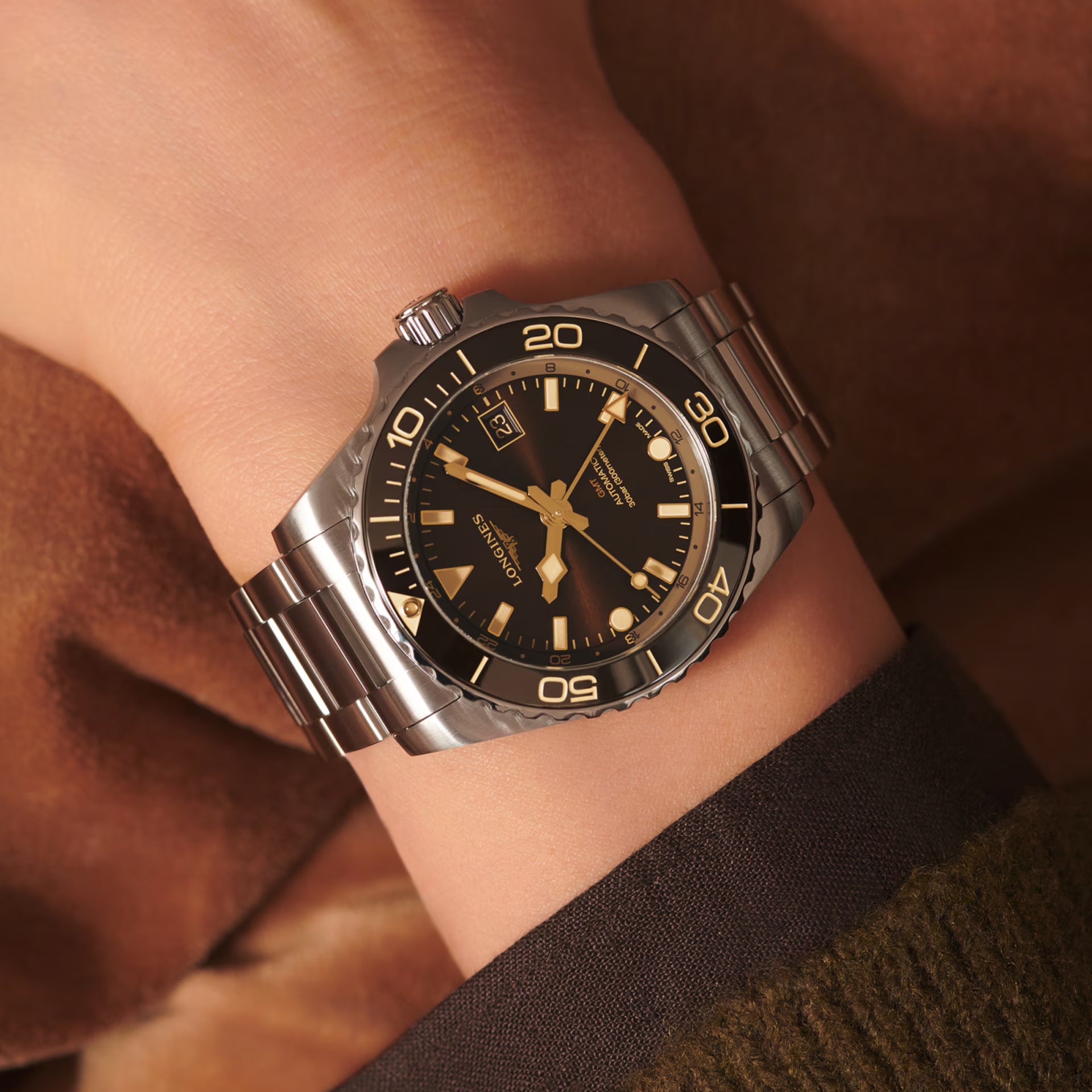 Longines Hydroconquest L3.790.4.66.6 GMT Sunray Brown Dial on Bracelet